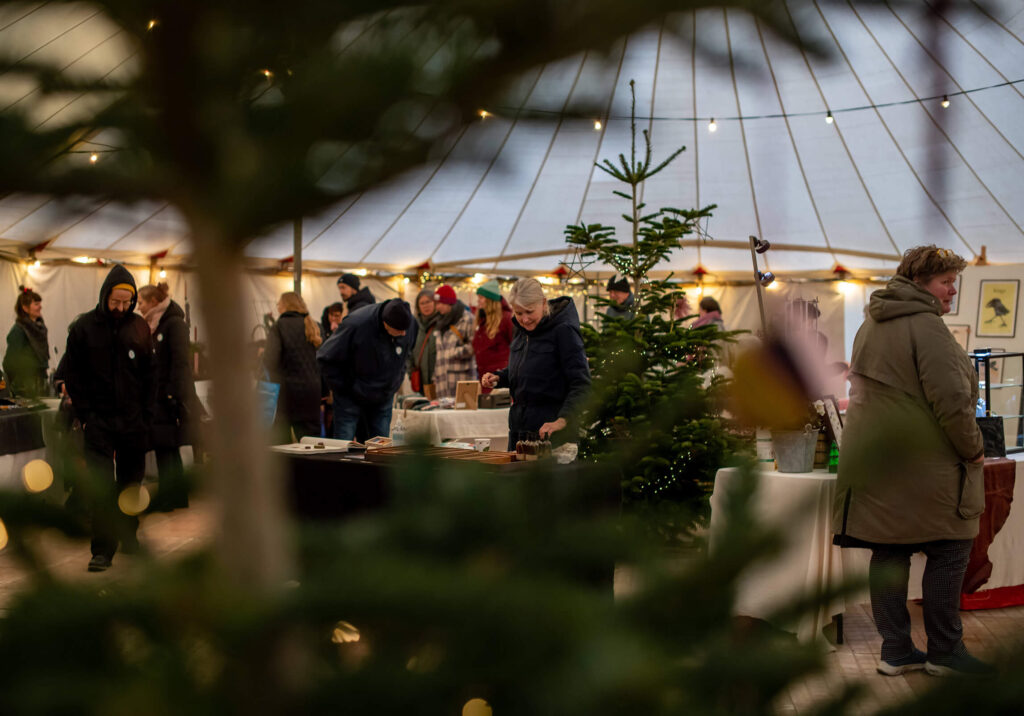 Julemarked-på-Esrum-Kloster---Credits-Tine-Uffelmann---VisitNordsjælland-(1) Bliv stadeholder på julemarkedet 2026 - Esrum Kloster & Møllegård