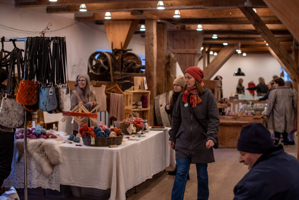 Julemarked-på-Esrum-Kloster---Credits-Tine-Uffelmann---VisitNordsjælland-(53) Bliv stadeholder på julemarkedet 2026 - Esrum Kloster & Møllegård