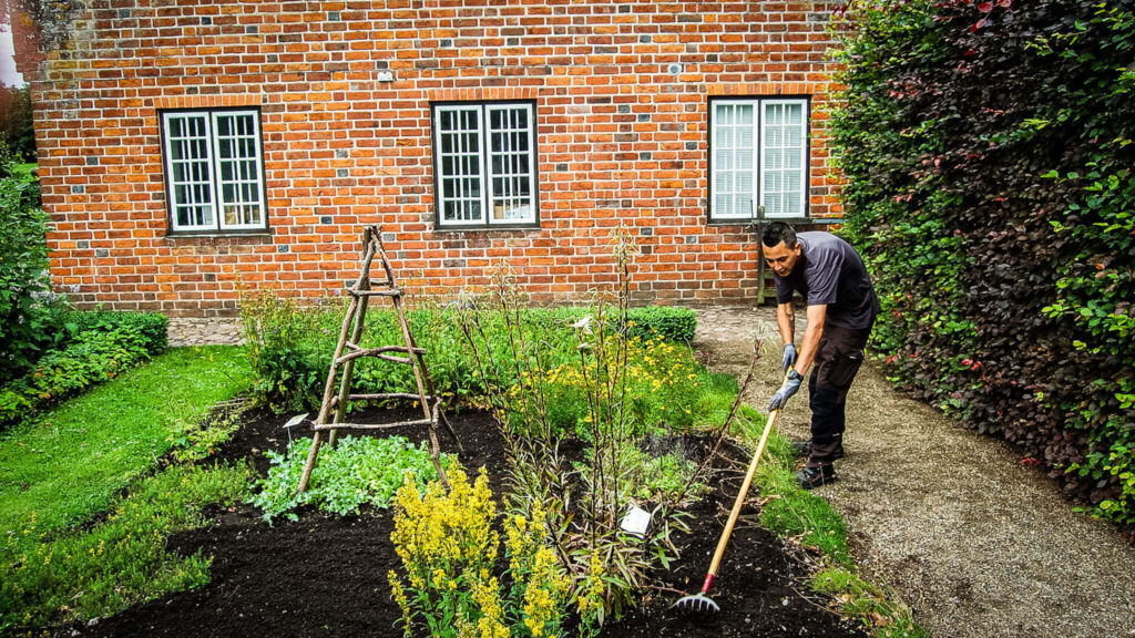 Klosterhaven - Esrum Kloster & Møllegård Klosterhaven - Esrum Kloster & Møllegård