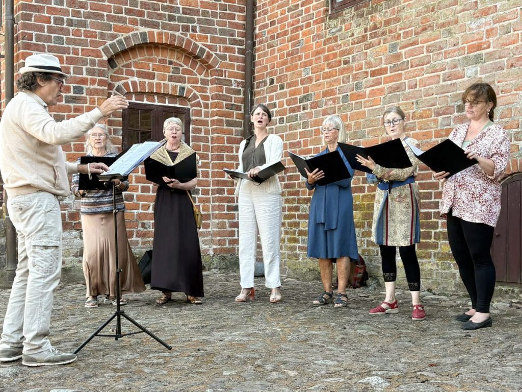 IMG_1019-1200px (1) Vandrekoncert - Esrum Kloster & Møllegård