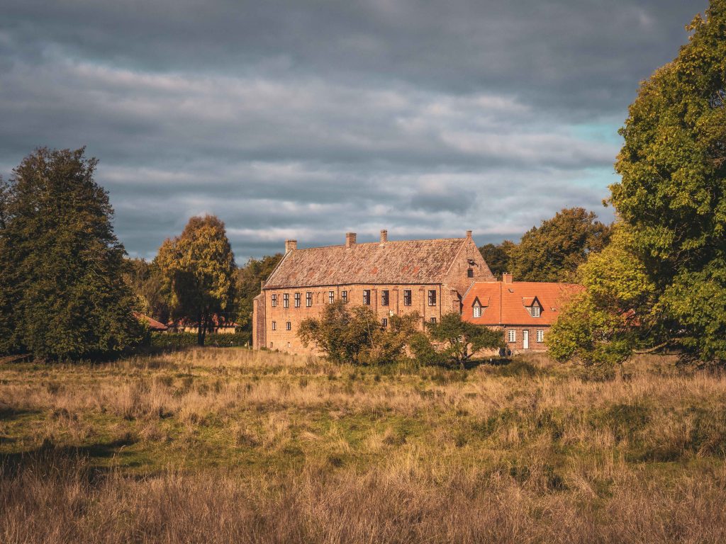 Esrum Kloster, Esrum Tisvildevejen - Credits Daniel Villadsen - VisitNordsjælland PA158259 Klosterkoncert - Esrum Kloster & Møllegård