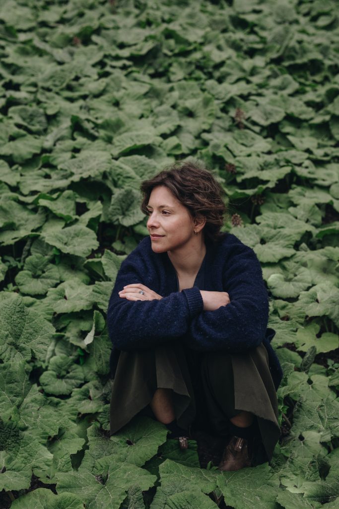 Ny bog om Esrum Kloster af Emmy Laura Pérez Fjalland - Esrum Kloster & Møllegård