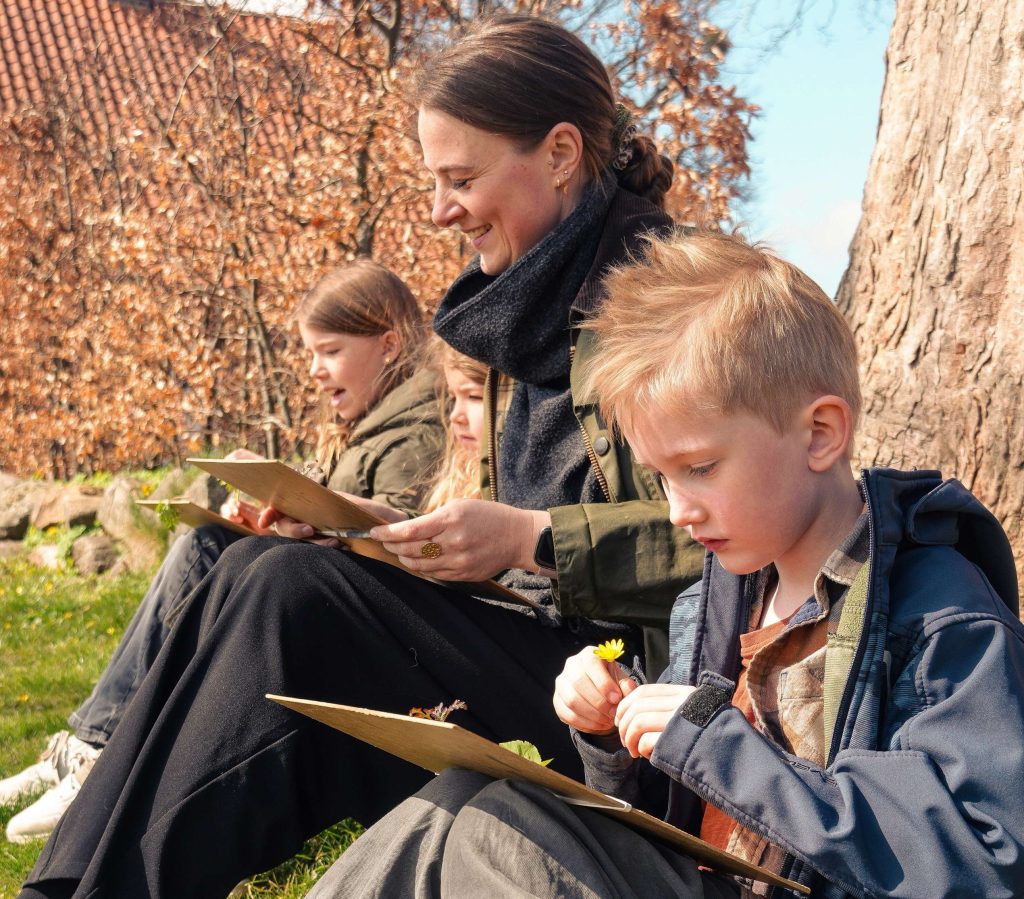 Unavngivet (2540 x 2230 px) (1) Esrum i børnehøjde - Esrum Kloster & Møllegård